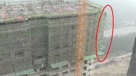 北京弱电系统工程施工现场脚手架施工有哪些清静隐患？？？凯源恒润北京监控装置工程公司提
