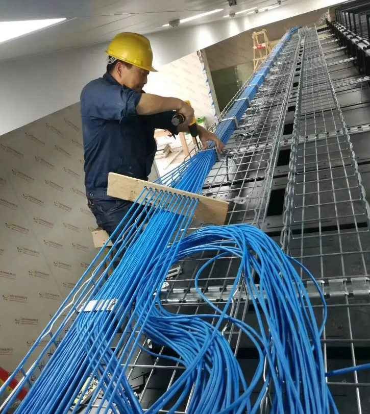 北京办公楼商业大厦综合布线系统怎么选择专业公司？？凯源恒润北京监控装置工程公司详述